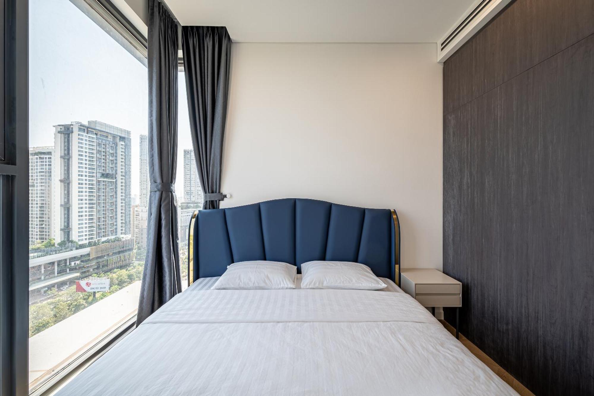 Luxury Condotel In Lumiere Riverside Apartment