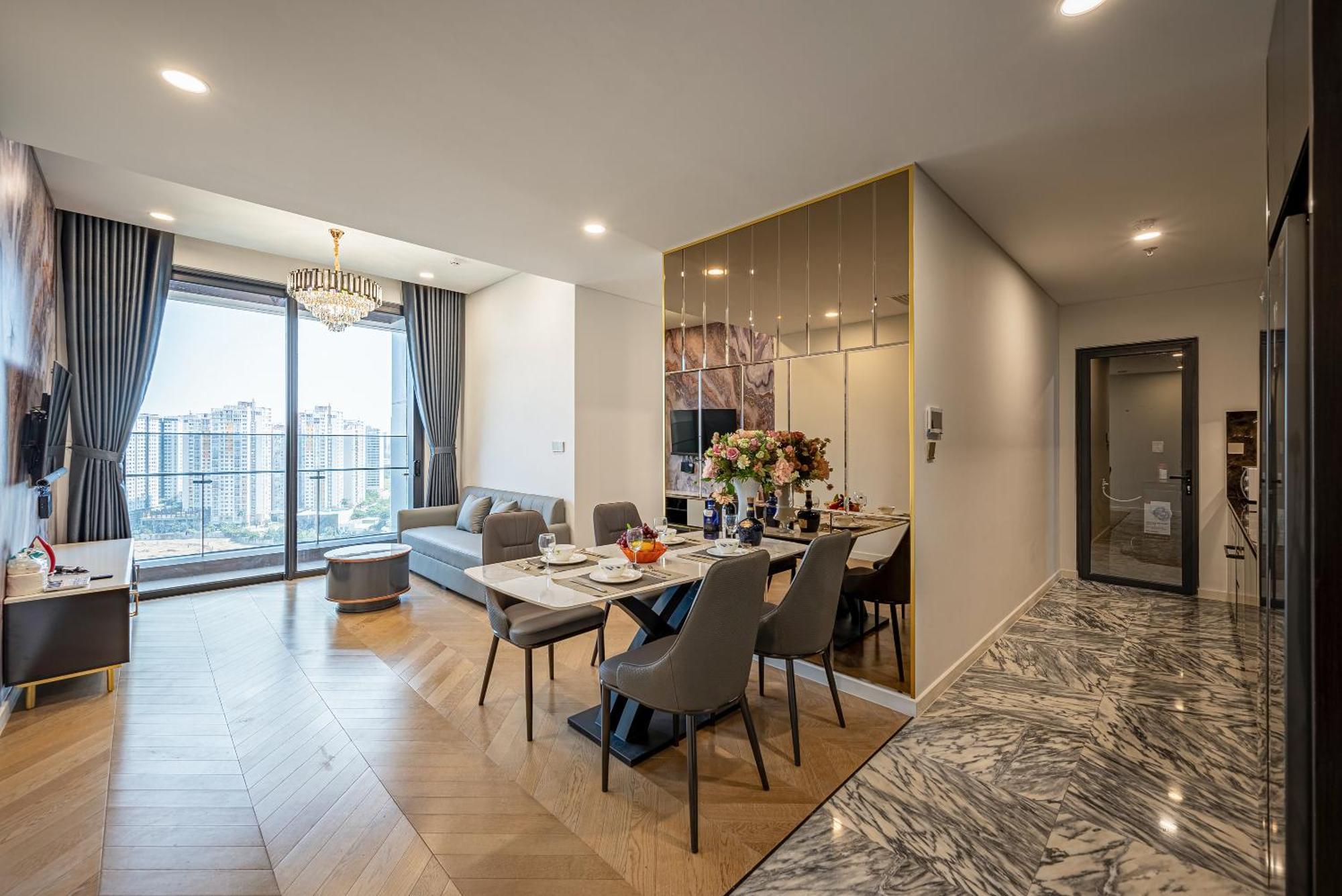 Luxury Condotel In Lumiere Riverside Apartment *