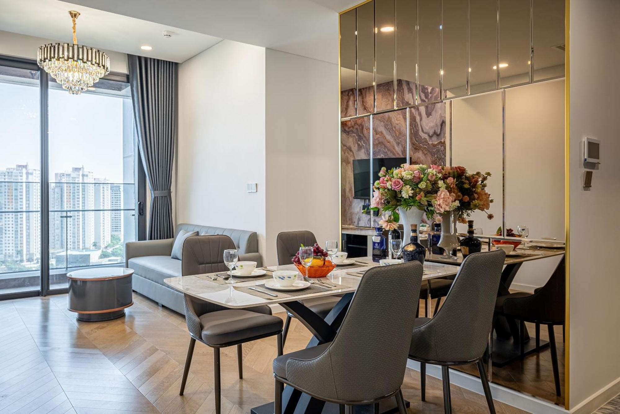 Luxury Condotel In Lumiere Riverside Apartment