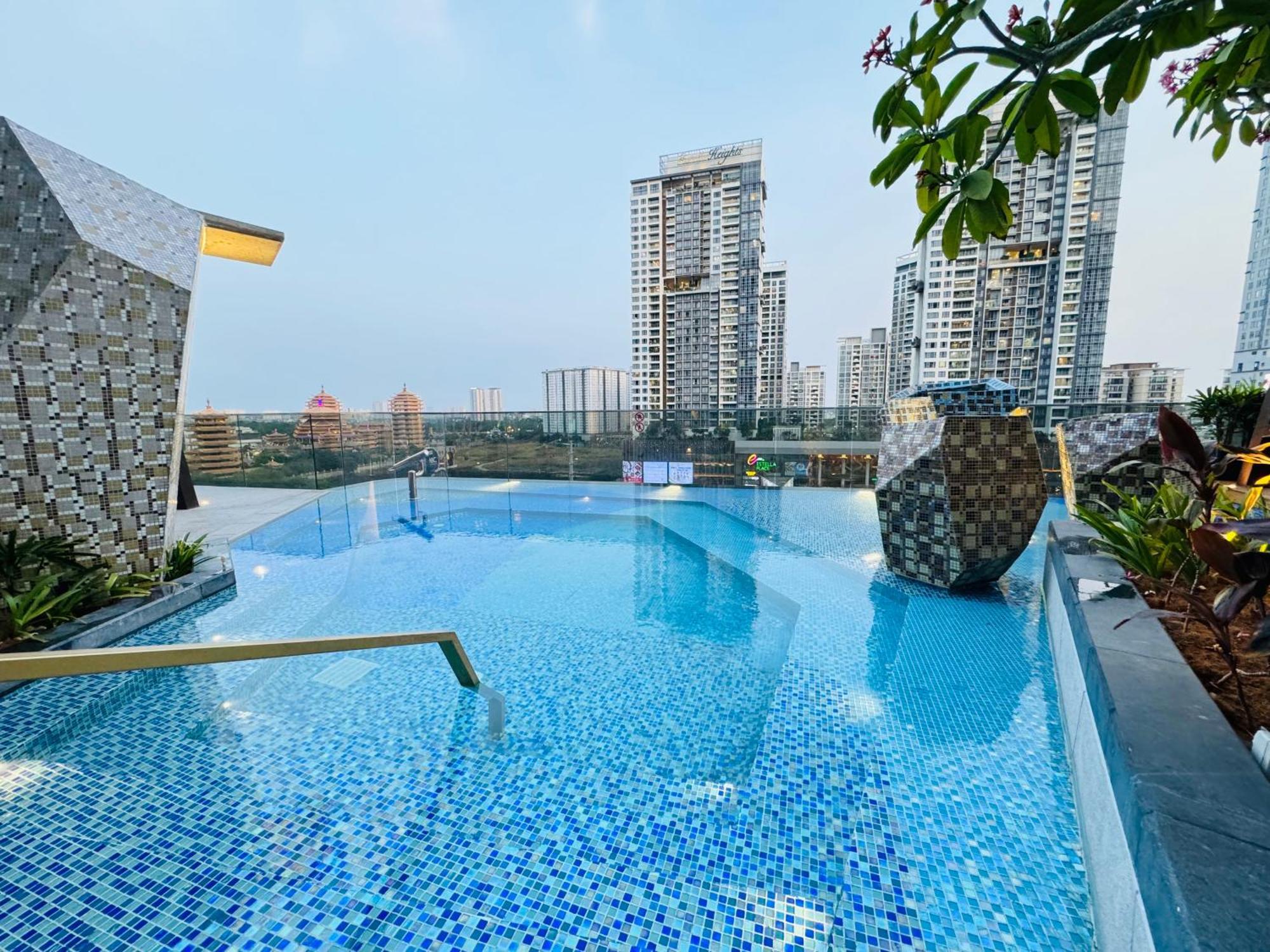 Apartment Luxury Condotel In Lumiere Riverside Ho Chi Minh City