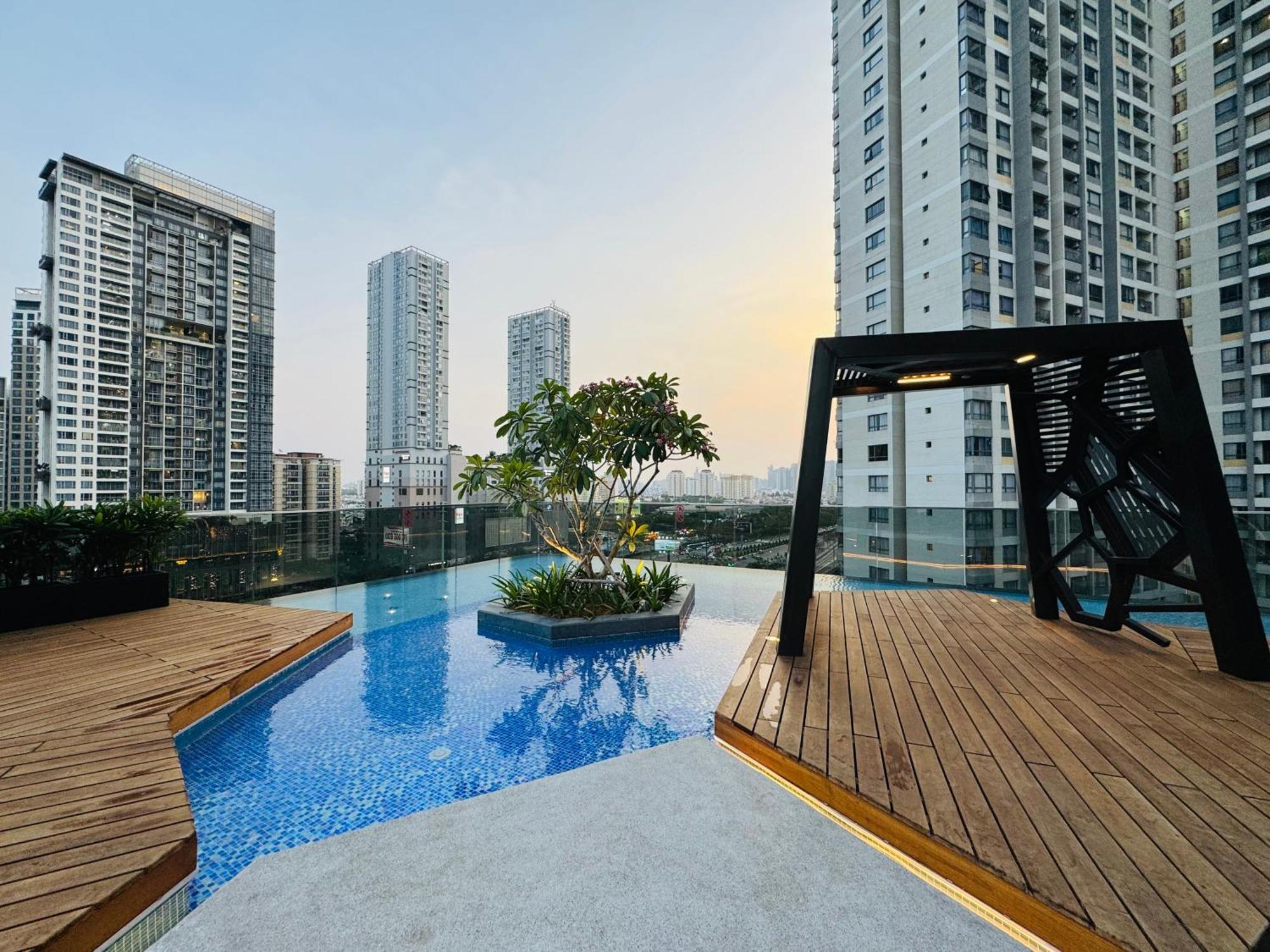 Luxury Condotel In Lumiere Riverside * Ho Chi Minh City